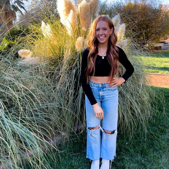 Meet your Posher, Ali - Picture 1 of 1